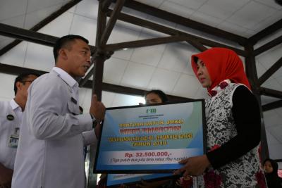 peringati-hari-jadi-pdam-batang-serahkan-ratusan-bantuan