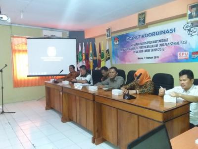 55-relasi-bantu-kpu-batang-sosialisasikan-kepemiluan
