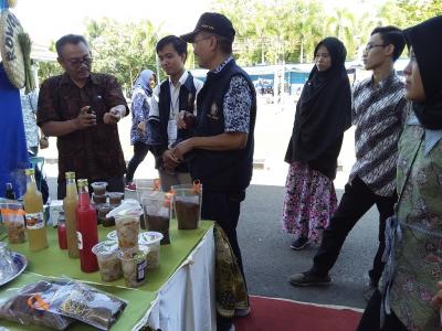 expo-kkn-undip-optimalkan-potensi-batang