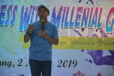 agar-miliki-mental-pemenang-motivator-muda-cuci-otak-ratusan-pelajar