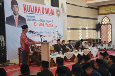 wakil-menteri-luar-negeri-ri-kunjungi-tazakka