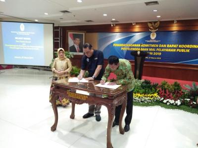 wakil-bupati-batang-tandatangani-komitmen-mpp-dengan-kementerian-pan-rb