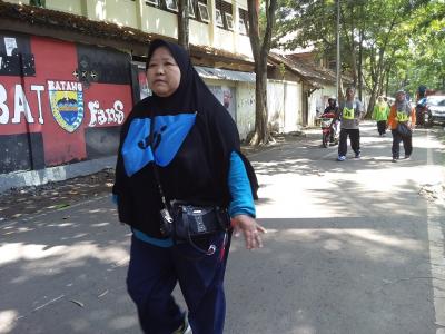 calon-jamaah-haji-batang-jalani-tes-kebugaran