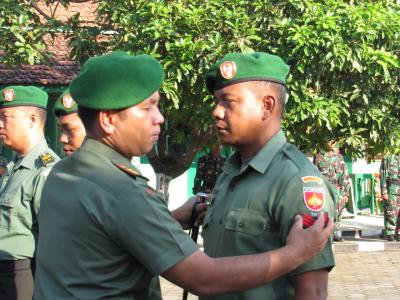 31-anggota-kodim-0736-batang-naik-pangkat