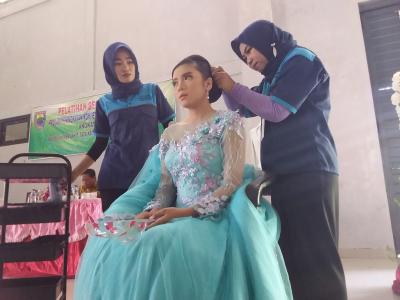 disnaker-batang-tetap-dampingi-peserta-pelatihan-kerja