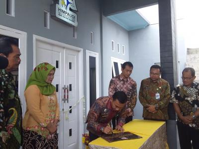 himpaudi-batang-bangun-kantor-sekretariat-secara-mandiri