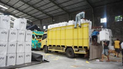 kpu-batang-mulai-lakukan-distribusi-logistik-pemilu-2019
