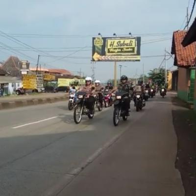 jelang-pemilu-tni-polri-batang-gelar-patroli-bersama