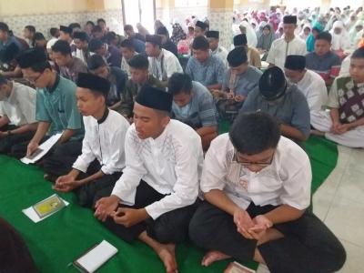 jelang-unbk-smpn-3-batang-gelar-doa-bersama
