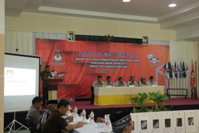 bupati-batang-apresiasi-pelaksanan-pemilu-berjalan-aman-dan-transparan