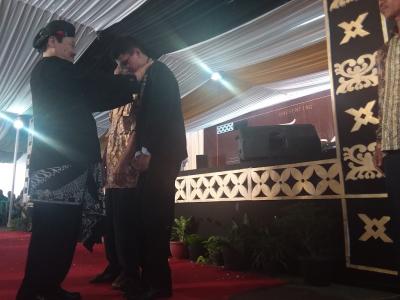kepala-smpn3-batang-saatnya-pamitan-dengan-guru-dan-adik-kelas