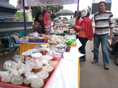 25 UMKM Meriahkan Bazar Takjil Ramadan di Batang