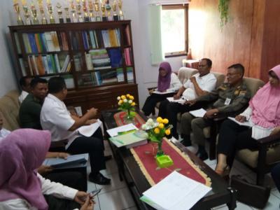 pemkab-batang-bantu-2-000-kantong-beras-untuk-kaum-dhuafa