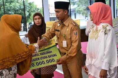 pemkab-batang-anggarkan-rp1-5-miliar-untuk-santunan-anak-yatim-piatu