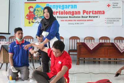 jelang-mudik-lebaran-pmi-batang-terjunkan-ratusan-relawan