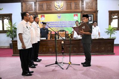 Bupati Batang Lantik Pejabat Struktural dan Fungsional untuk Percepatan Pembangunan