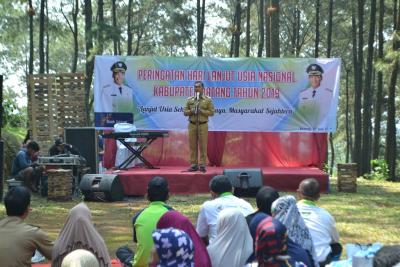 peringati-hari-lanjut-usia-nasional-dinsos-batang-gelar-senam-lansia