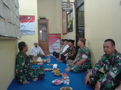 Anggota Koramil 12/Tulis Hadiri Tasyakuran Peringatan HUT Bhayangkara Ke-73