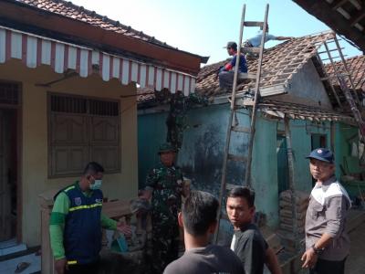 gandeng-tni-pmi-batang-rehab-rumah-tidak-layak-huni