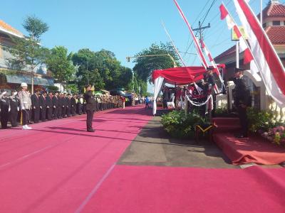 hut-bhayangkara-ke-73-di-batang-wujud-kedekatan-dengan-masyarakat