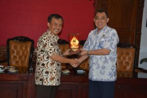 komisi-a-dprd-provinsi-jawa-tengah-studi-banding-di-pemerintah-kabupaten-batang